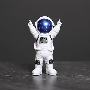 Astronaut Figurina Statuie Astronaut Drăguț Rășină Figurine Decor de birou de Cosmonaut Planeta Ornament de Colectie Jucărie pentru Acasă