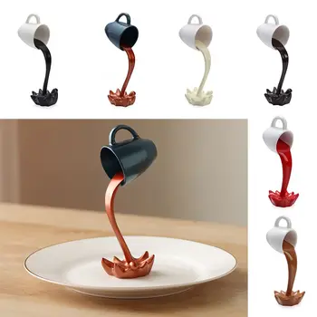 3D Cupa Creative Decor Acasă Cadou Pentru un Iubitor de Cafea Plutitoare Ceașcă de Cafea Turnarea Lichid de Cafea Halbă Decor Bucatarie Sculptura